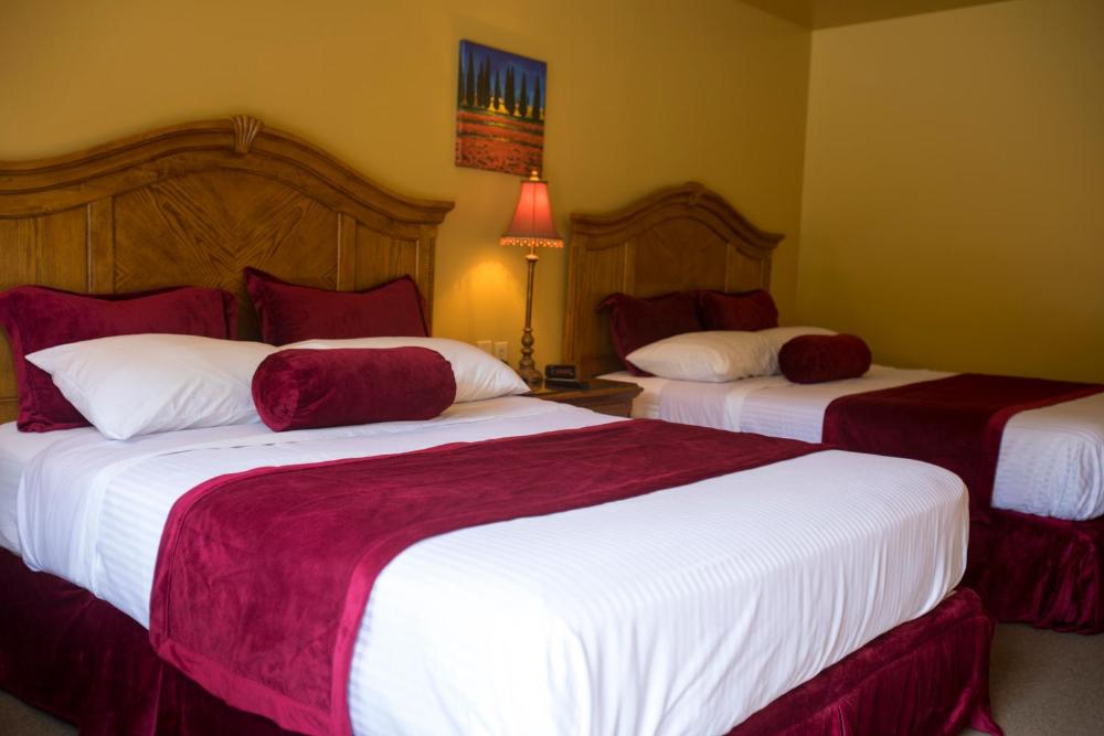 Standard Queen Room interior